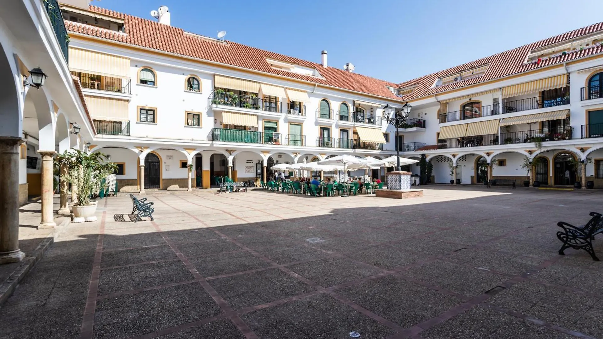 Sur Suites Los Patios Fuengirola